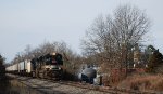 NS 1065 leads 20E passed the Aeropres siding at LEHL MP 40